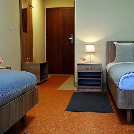 Fortis Hostal Ostroleka (Ostroleka)